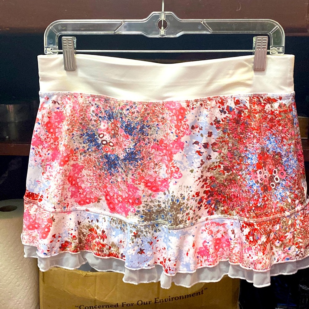 Brand new with tags Sofibella tennis skirt